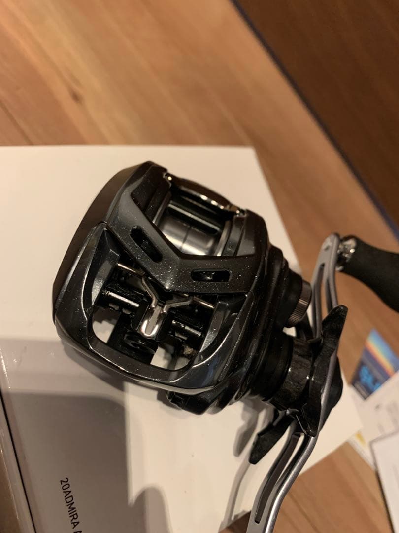 極美品　Daiwa 20 ADMIRA A 100XHL ダイワ ベイトリール