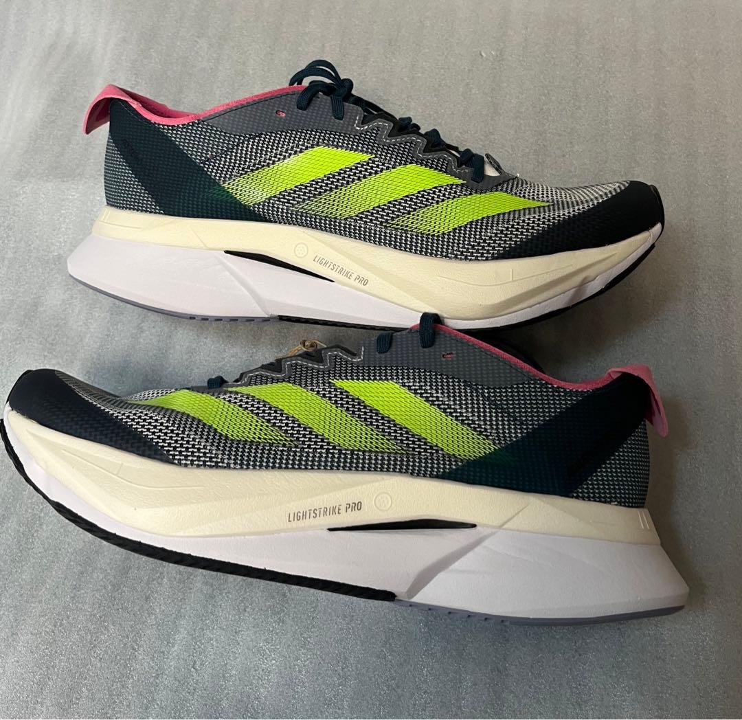✨新品・未使用・お値下げ✨アディダス　アディゼロ　ボストン12