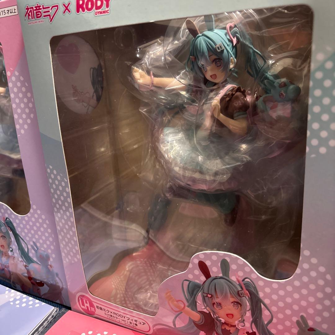 初音ミク×RODY フィギュア A & LH セット　B、F賞