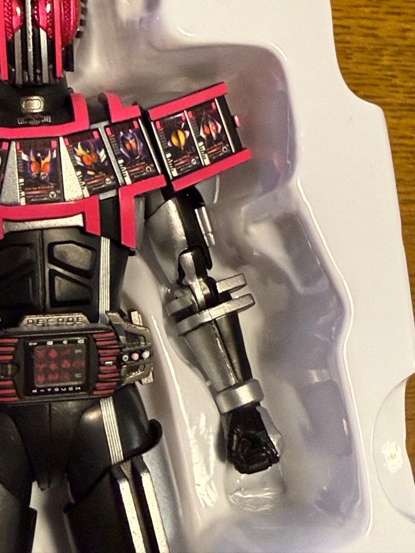 真骨彫製法 仮面ライダーディケイド コンプリートフォーム フィギュアーツ
