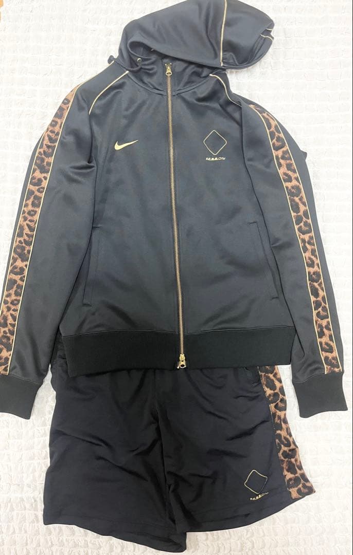 【即完売品‼️】FCRB NIKEレオパード 豹柄 ヒョウジャージ セットアップ