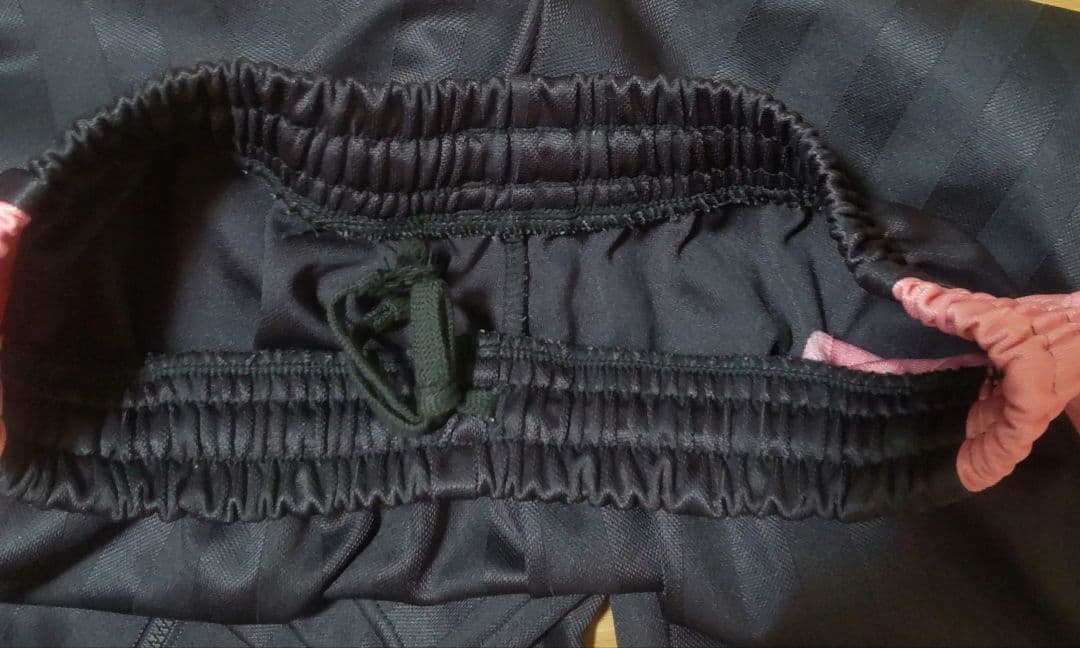 プーマ　puma　ジャージ　上下　黒xピンク　刺繍　美品　日本製　L相当