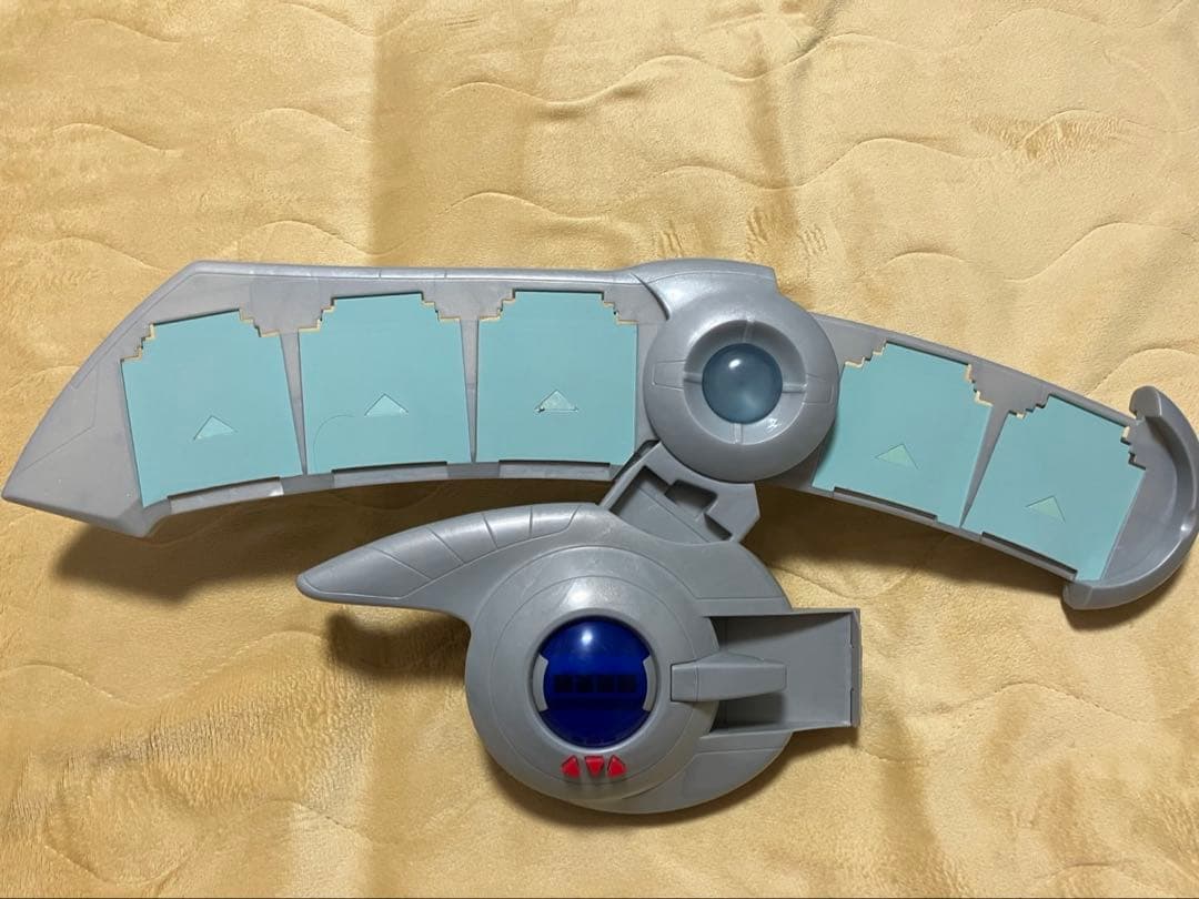 ◉ 遊戯王　デュエルディスク(おまけ中古スリーブ50枚付き）