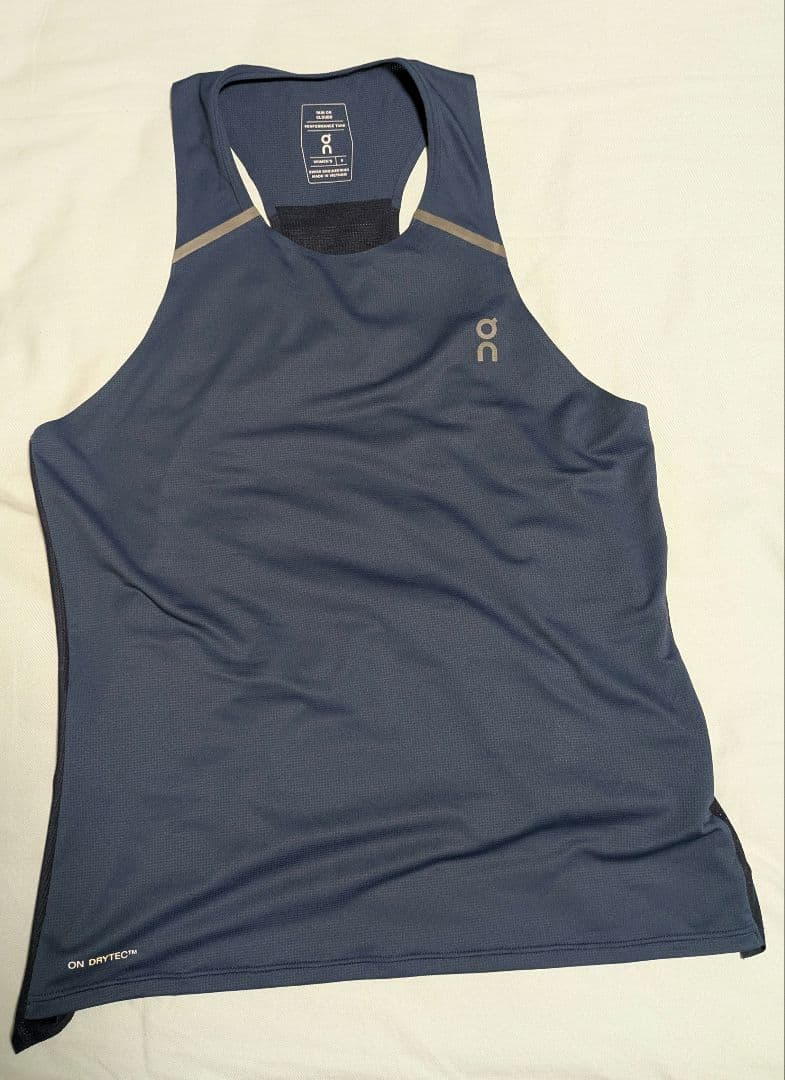 On Performance Tank パフォーマンスタンク シングレット