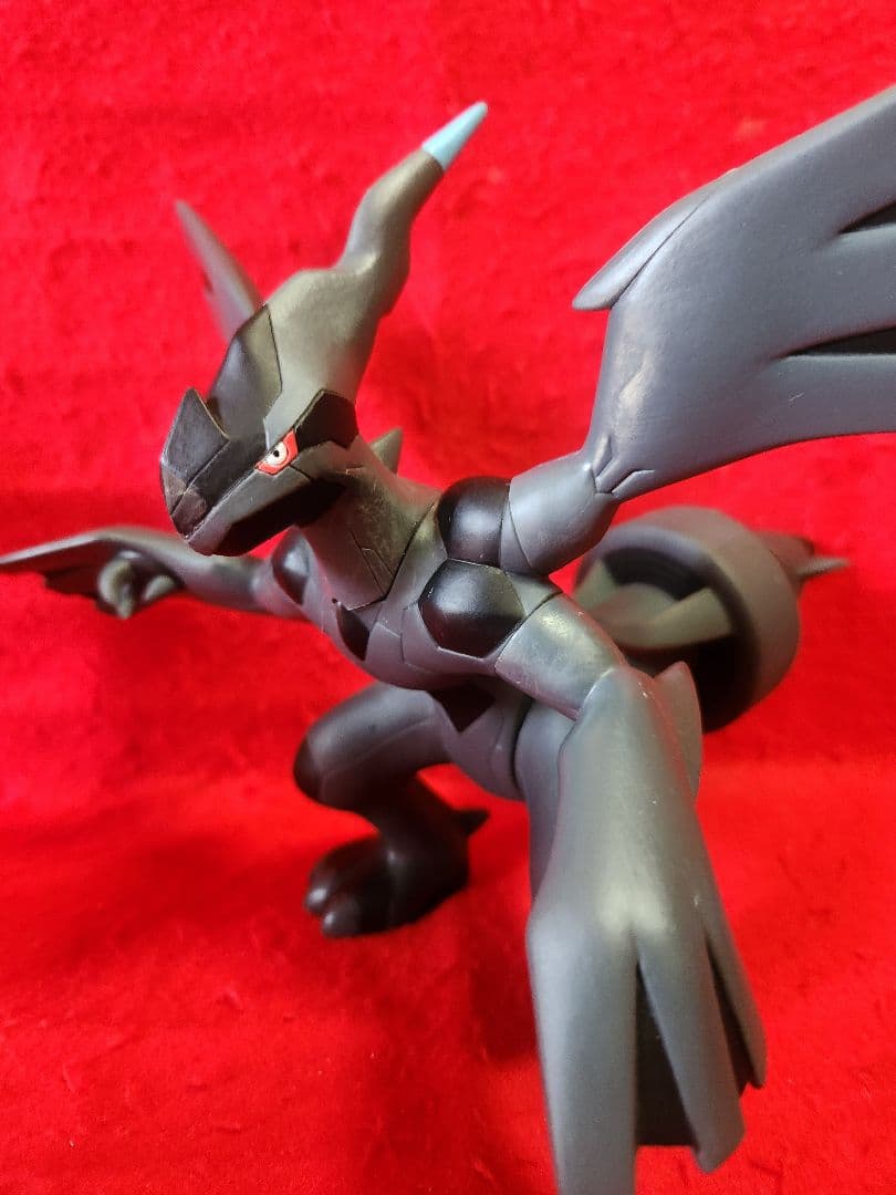 ポケットモンスター　ソフビフィギュア ゼクロム　レシラム　ポケモン