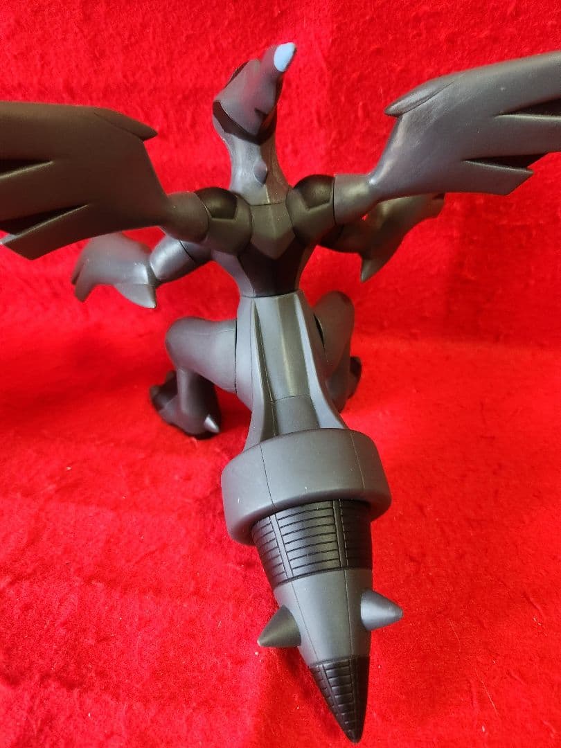 ポケットモンスター　ソフビフィギュア ゼクロム　レシラム　ポケモン