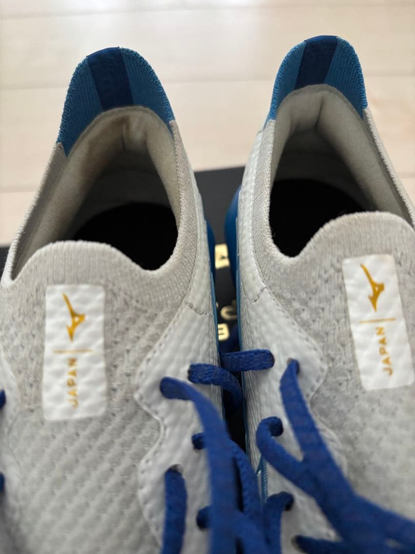 Mizuno Morelia Neo IV ベータ23.5cm