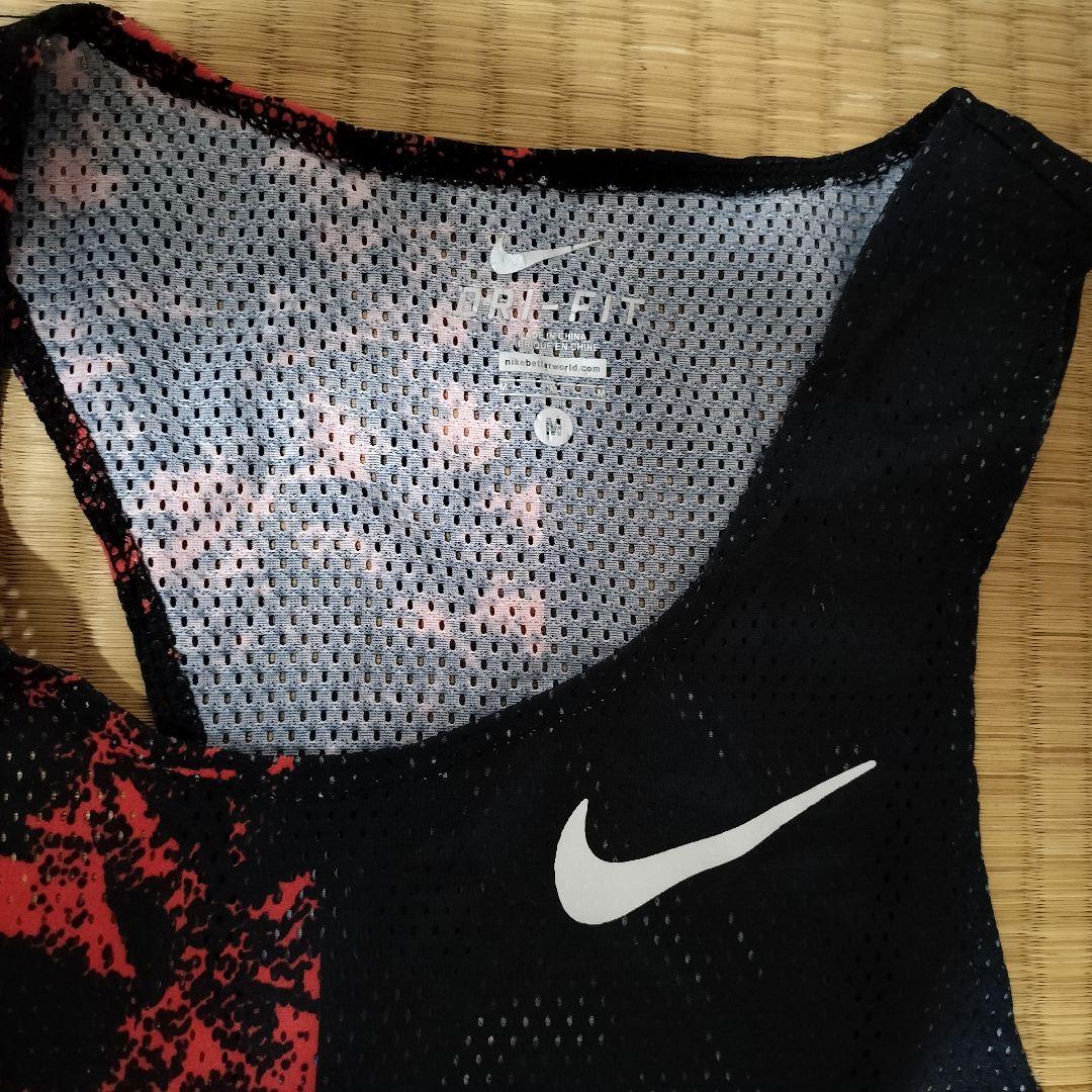 Nike 陸上用シャツ 赤/黒 メッシュ（レプリカ）
