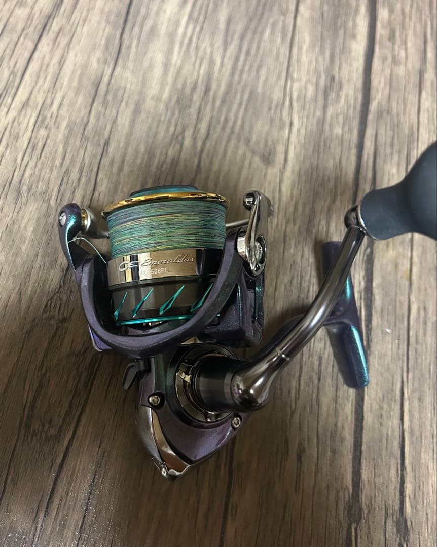 最終値下げ ダイワ 14エメラルダス MX 2508PE スピニングリール