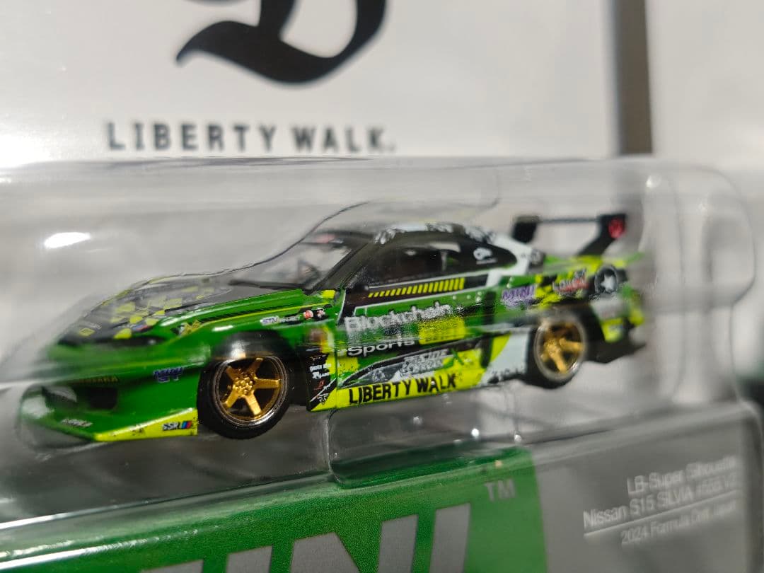 MINI GT LBWK BLOCKCHAIN GRAVITY 2台