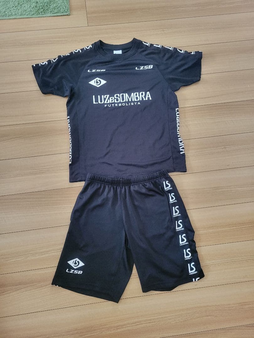 サッカーウェアセット S ブラック 上下 Tシャツ ハーフパンツ 黒