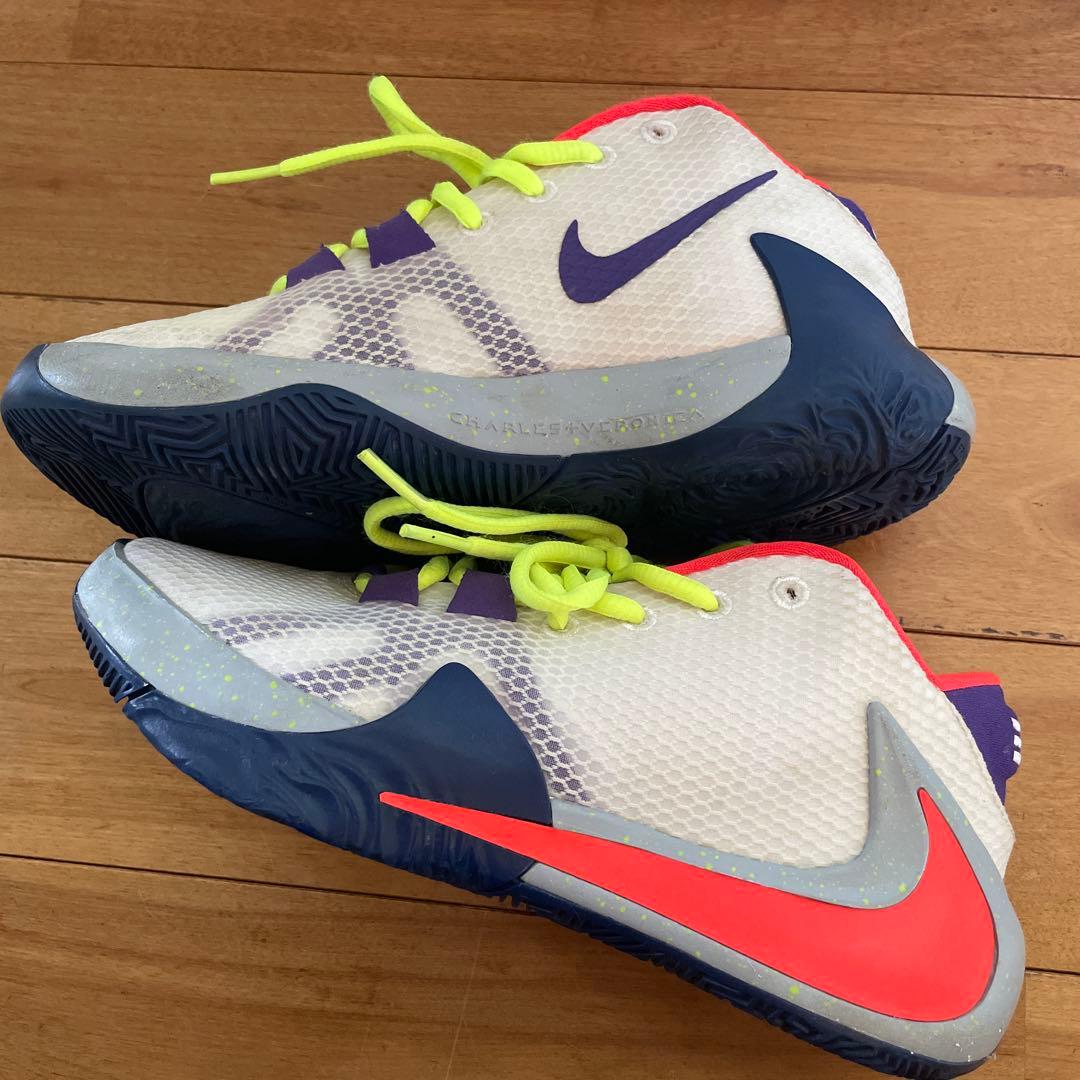 NIKE ズームフリーク