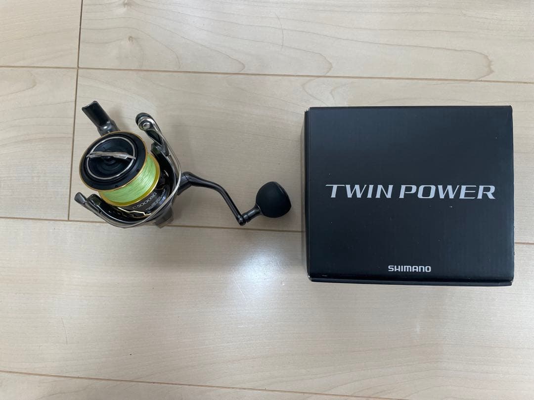 SHIMANO TWIN POWER C5000XG スピニングリール
