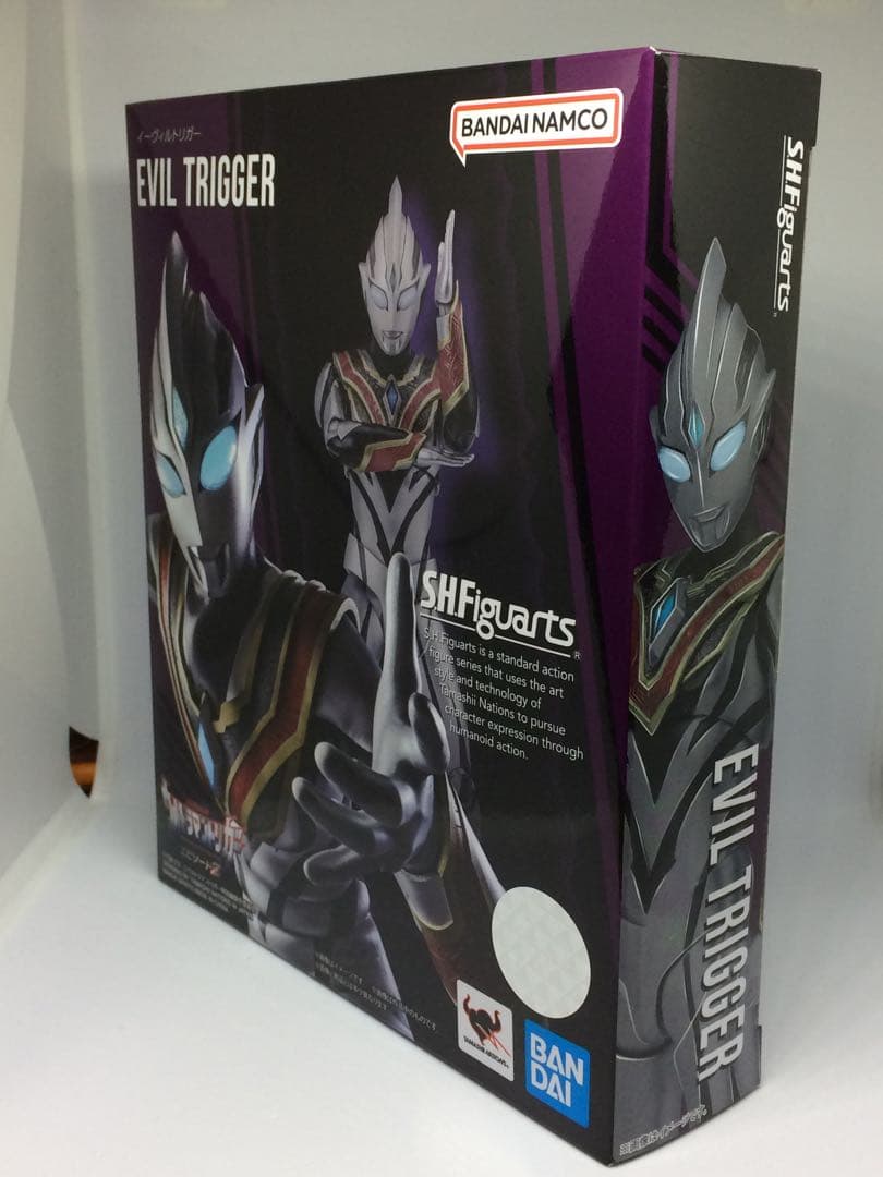 ウルトラマントリガー　フィギュアーツ イーヴィルトリガー