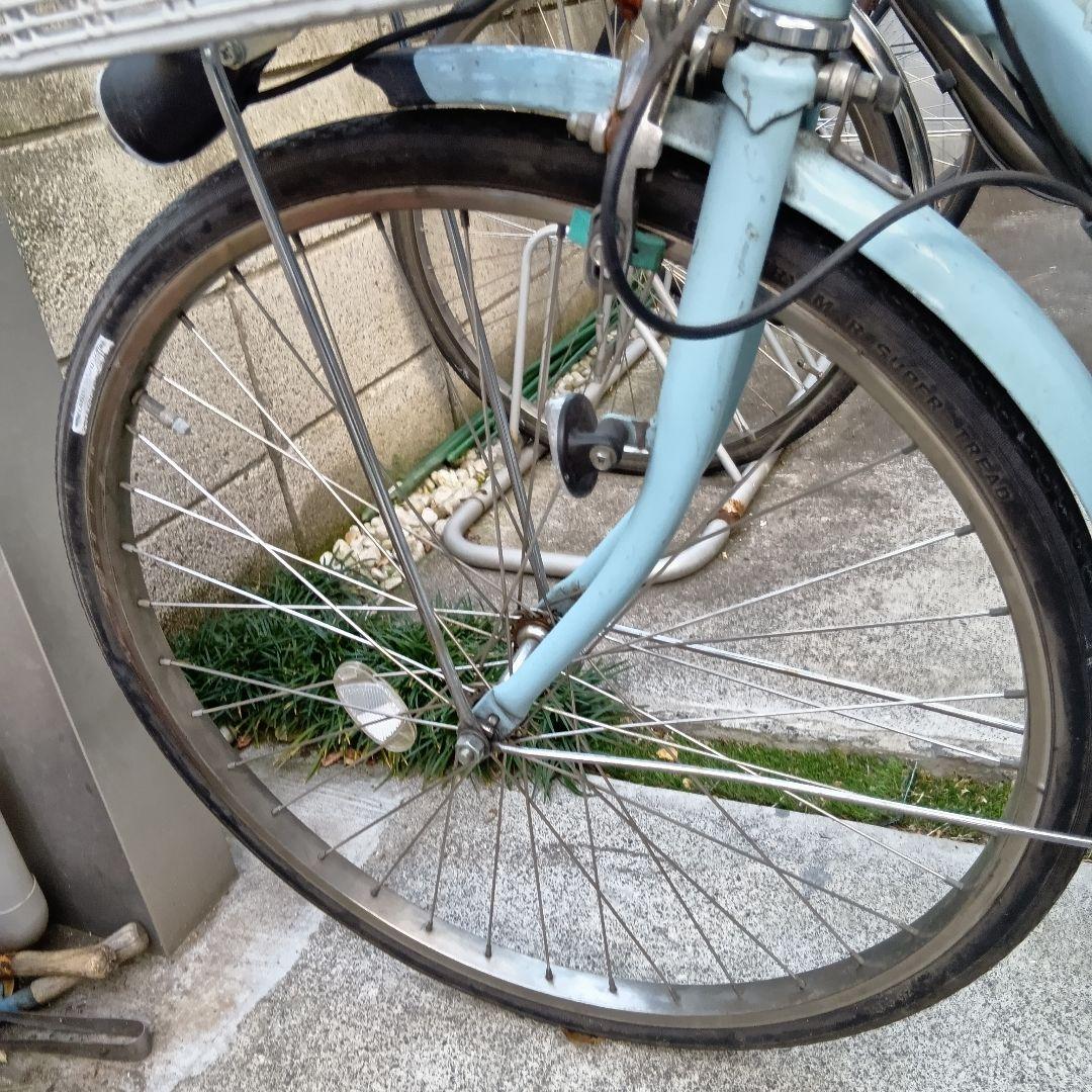 電動アシスト自転車 水色 前面バスケット付き