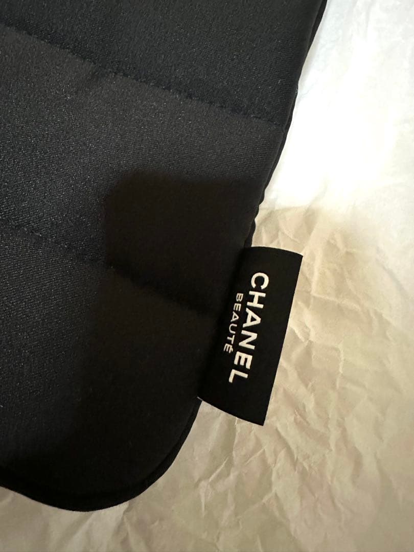 CHANEL ブラックノートPCケース　2
