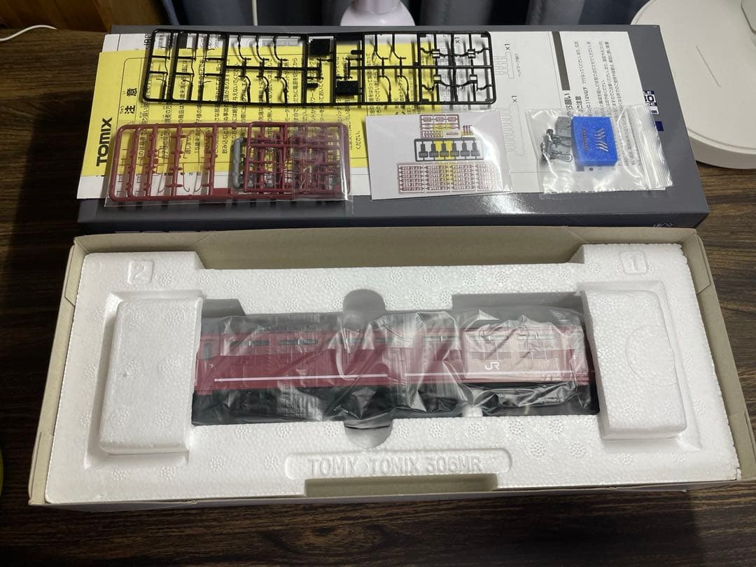 JR EF81 400形電気機関車（404号機・JR貨物更新車・富山機関区）
