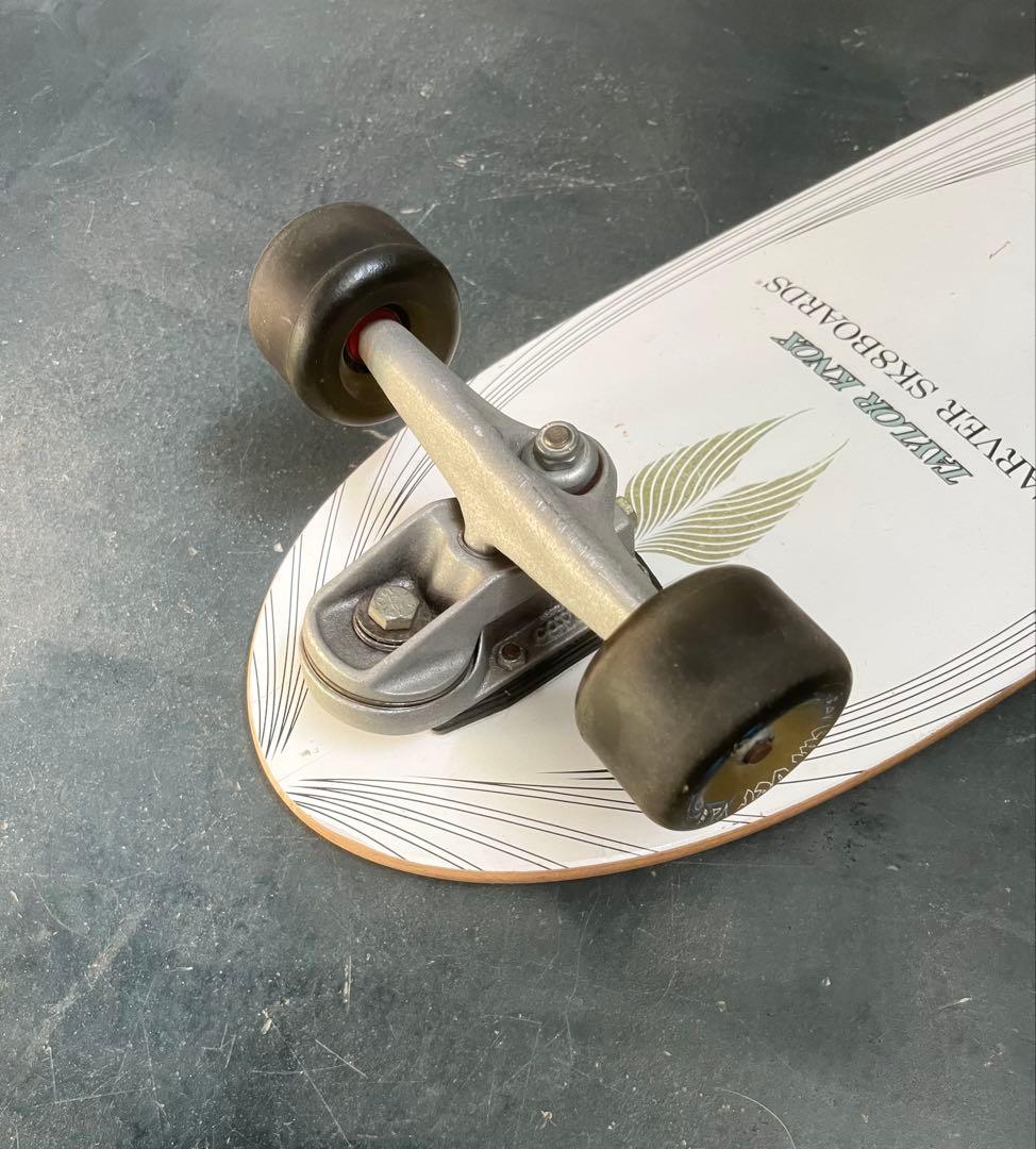 Carver SK8 Tylor Knox サーフスケート