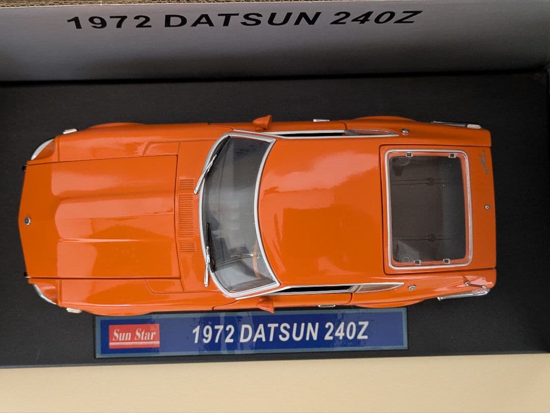 サンスター　1972 DATSUN 240Z ダットサン　オレンジ ミニカー