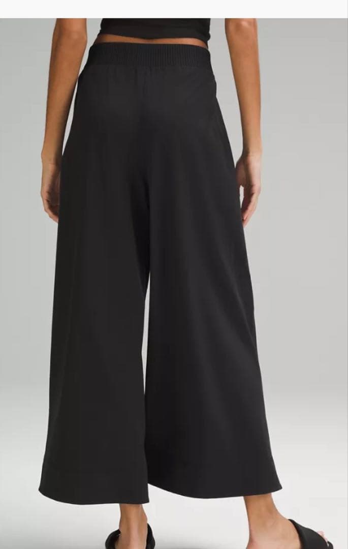 【美品】25SS購入Lululemon ルルレモン 黒 パンツ XXS