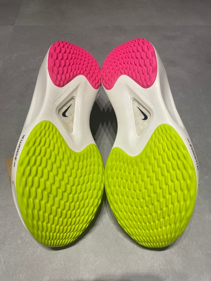 新品NIKE ズームフライ5 26cm ランニングシューズ ナイキ