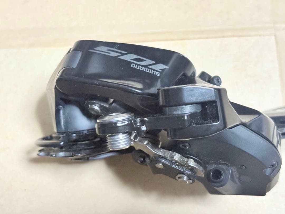 週末セール中 SHIMANO 105 DI2 12S R7100系