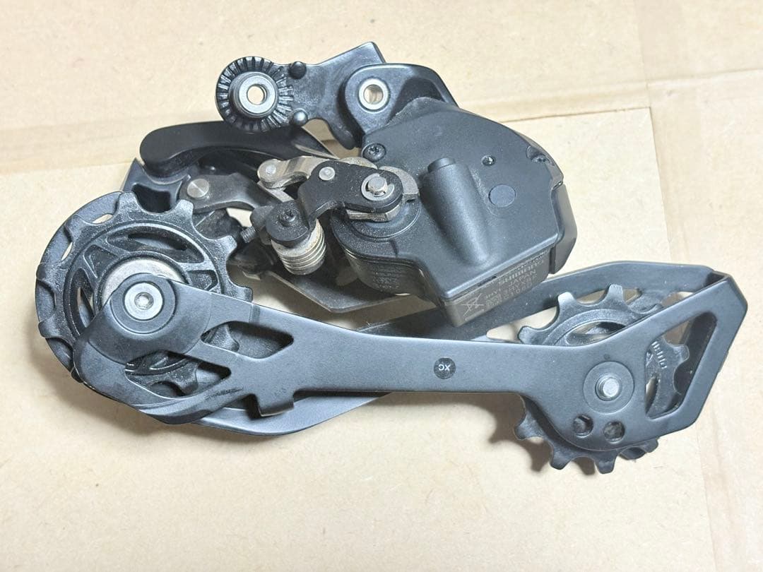 週末セール中 SHIMANO 105 DI2 12S R7100系
