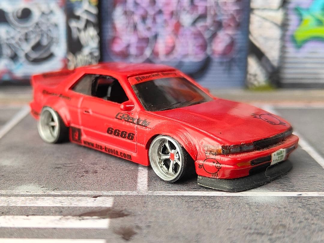 ホットウィールカスタム S13 シルビア ロケバニ風☆深リム 赤☆トミカ改造