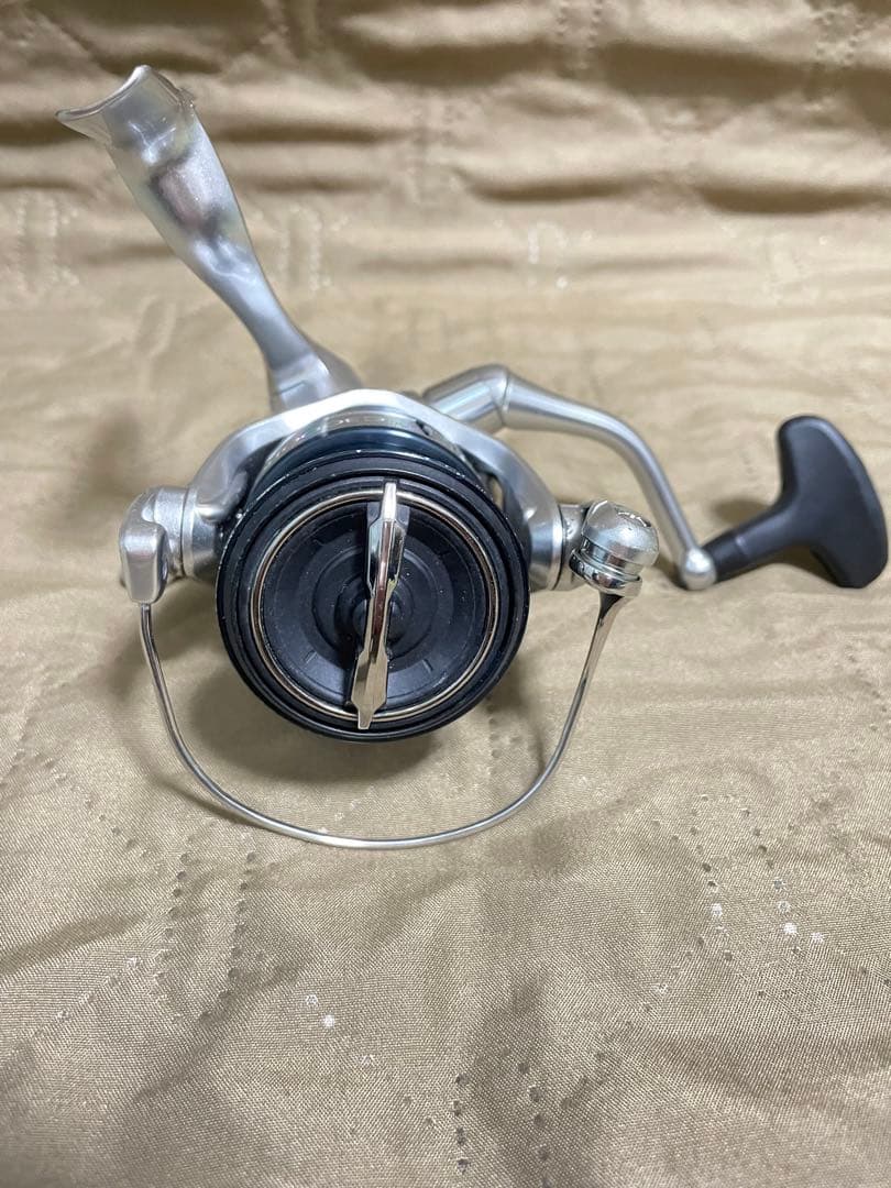 SHIMANO スピニングリール ストラディック3000XG