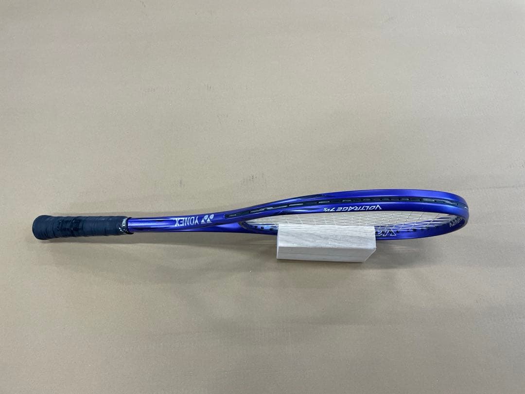 ヨネックスVOLTRAGE 7vsテニスラケット 軟式用