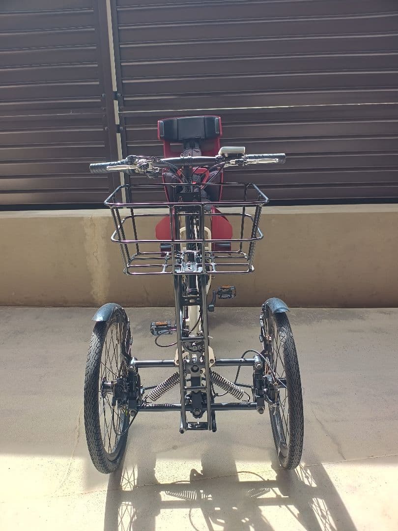 カワサキ　ノスリス　noslisu 電動アシスト三輪車+OGK チャイルドシート