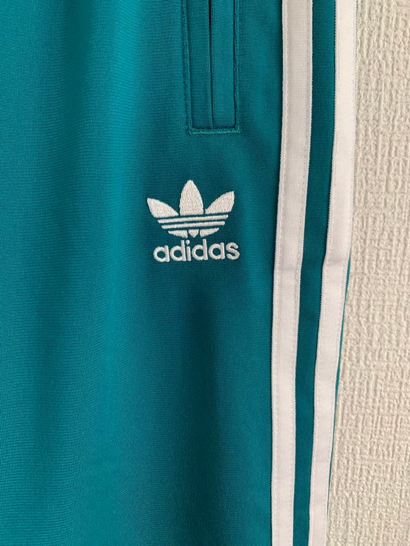 『新品タグ付』adidasアディダスオリジナルストラックパンツ XLサイズ