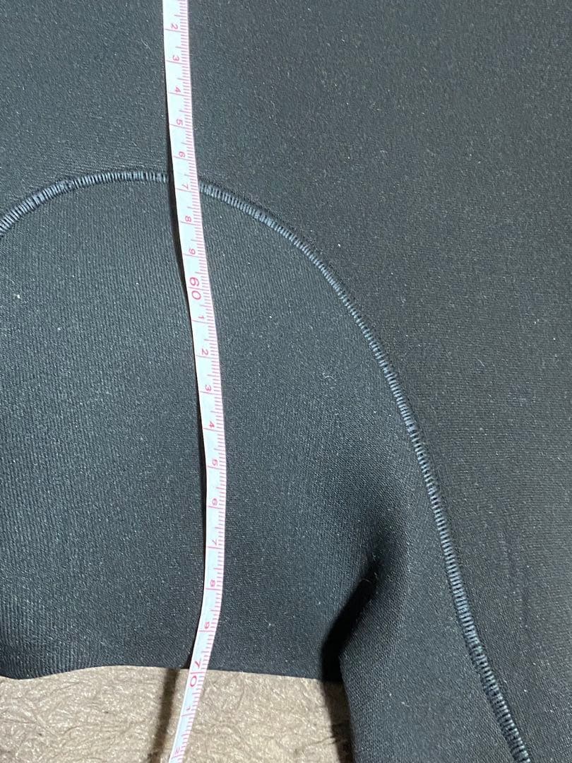 リップカール　ウェットスーツ　2mm ショートジョン サイズ写真