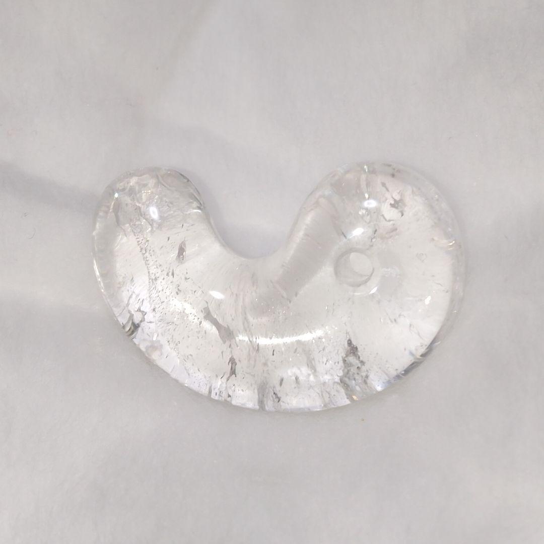 【勾玉】 天然水晶／クォーツ 19.5g