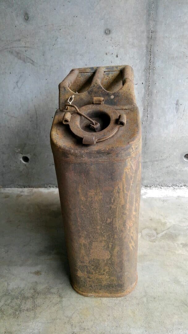 米軍　ビンテージ　燃料　タンク