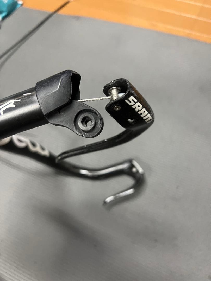 deda カーボン　ハンドルsram カーボンブレーキレバー(スペアパーツ付き)