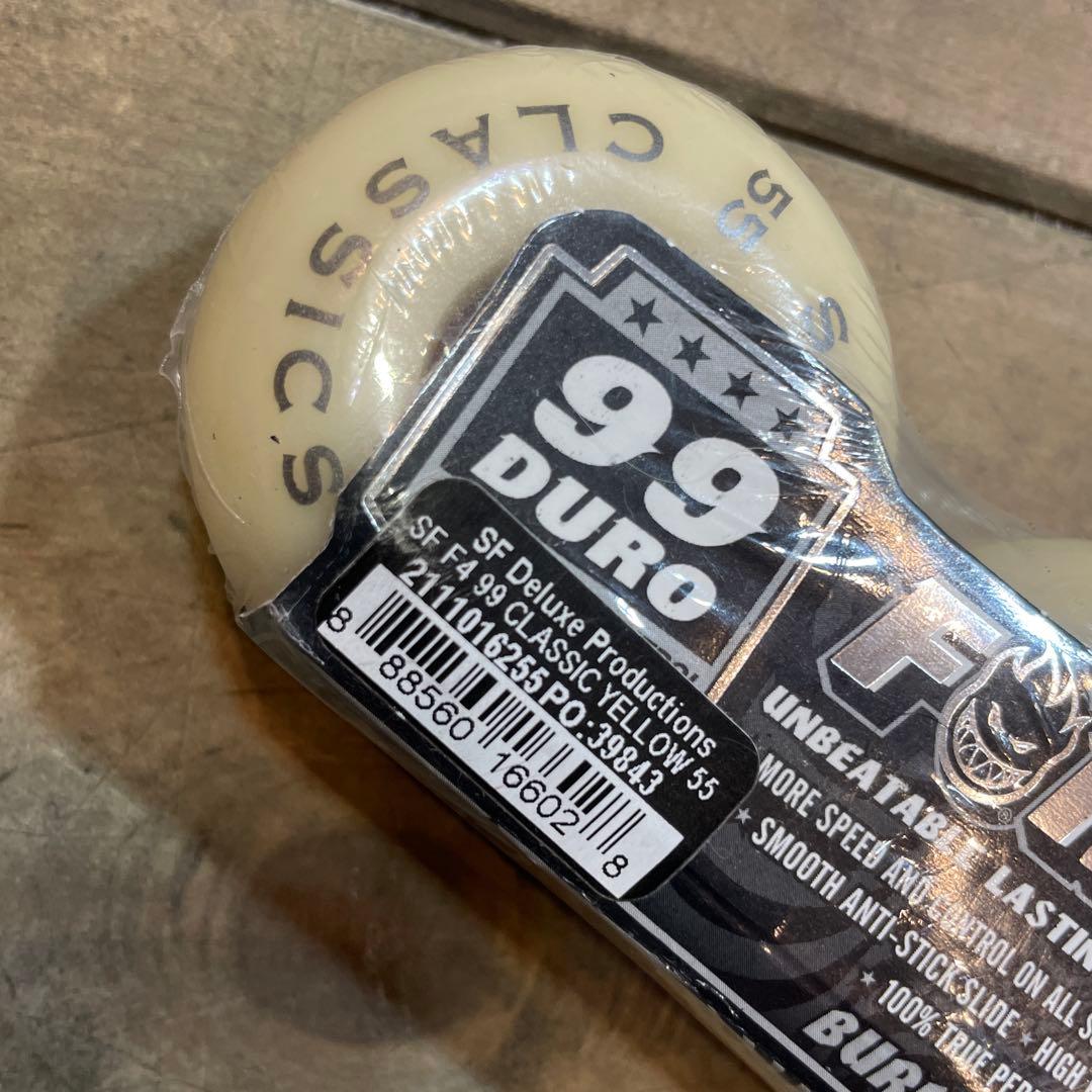 Spitfire Formula Four 99Duro ウィール 4個入り