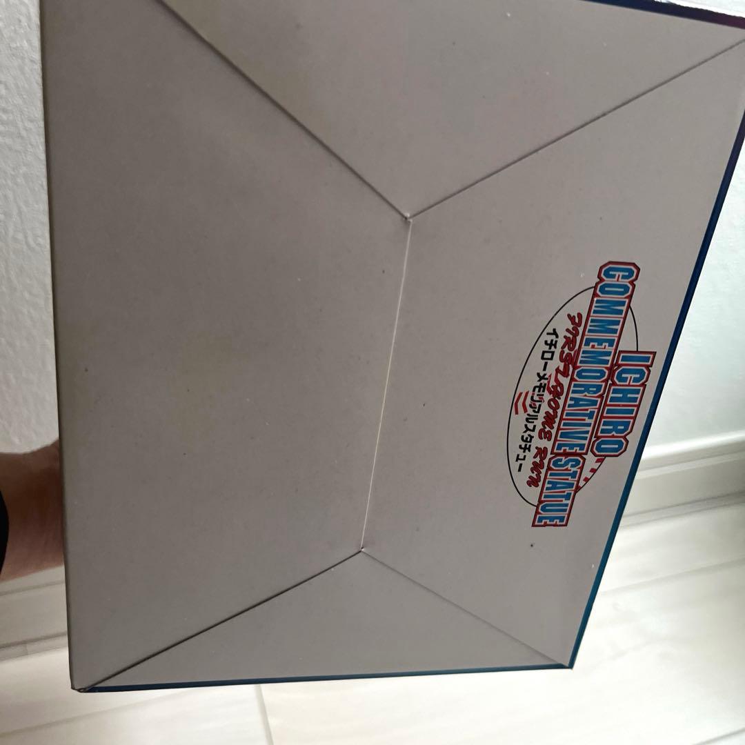 イチロー　フィギュア　メモリアルスタチュー