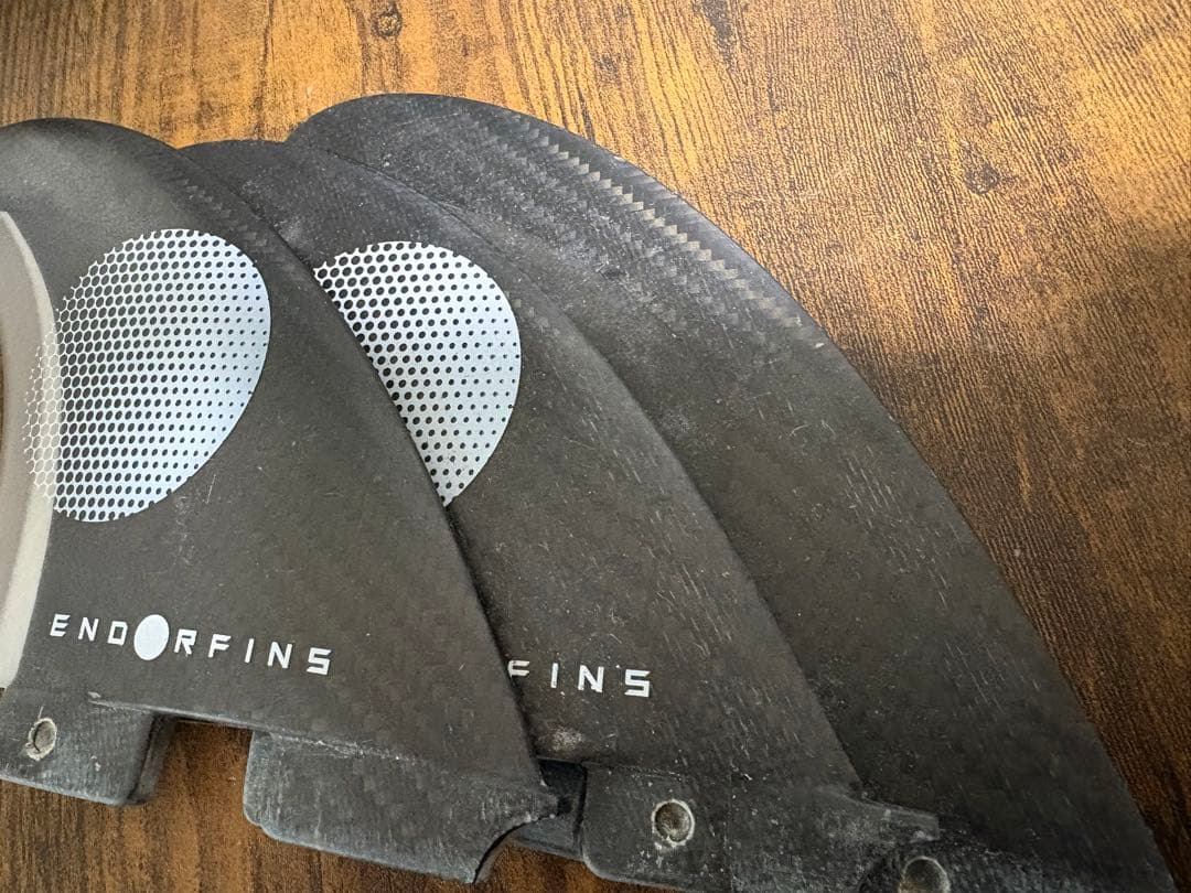ENDORFINS エンダーフィン Mサイズ ケリースレーター