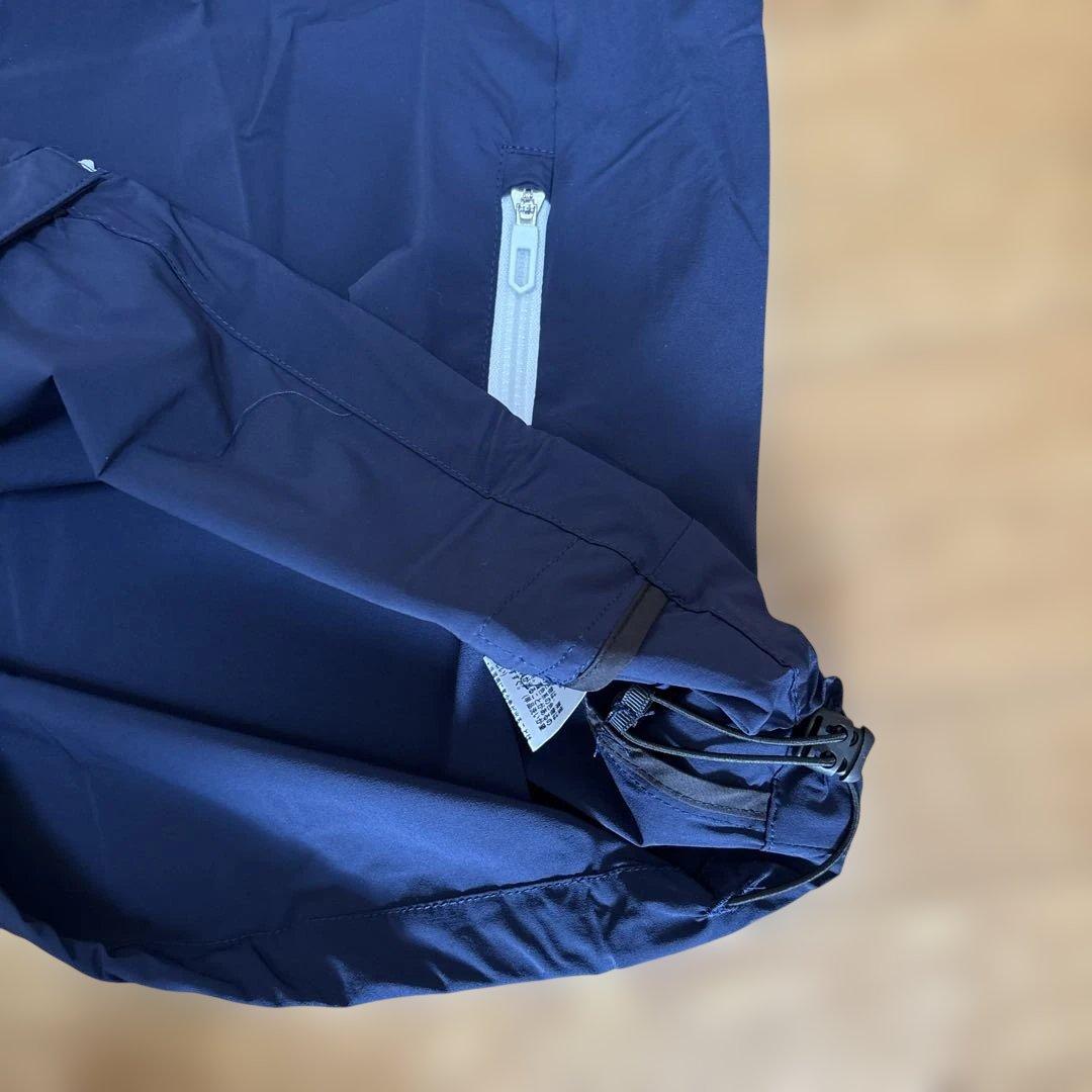 ☆新品☆J.Lindeberg ジェイリンドバーグネイビー ベストL 薄手