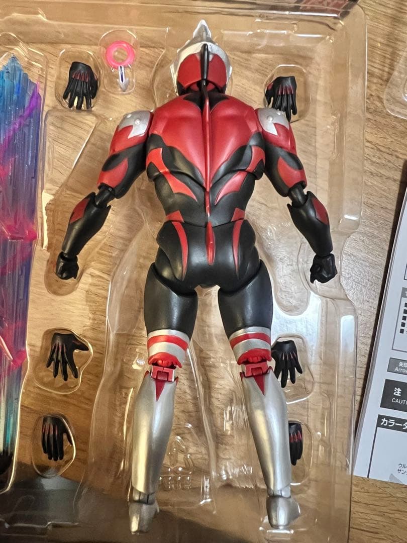 S.H.Figuarts ウルトラマンオーブ　サンダーブレスター