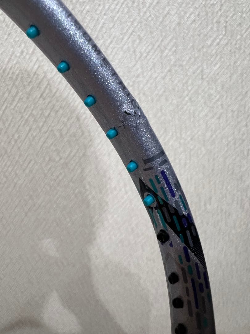 【ひび有り】YONEXバドミントンラケット アストロクス88Dプロ　4U5