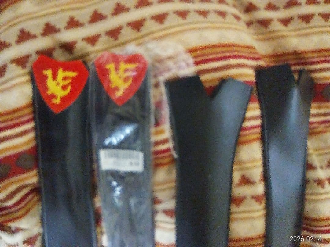新しい合成素材の鞘2未使用２使用感エクスカリバー剣一本未使用１使用感dvdおまけ