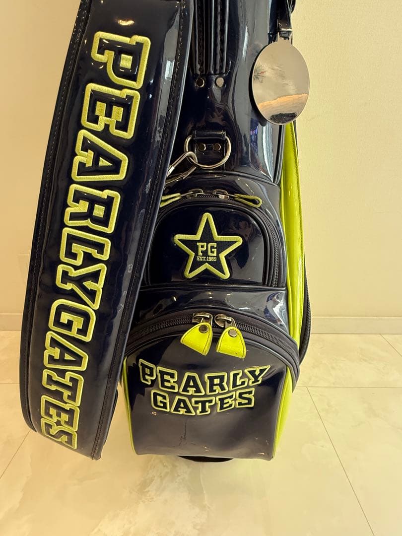 美品 PEARLY GATES キャディバッグ限定品エナメルおまけ付き