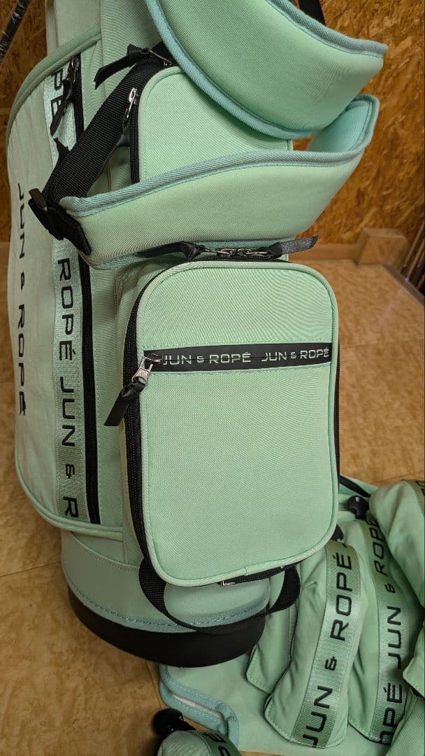 JUN & ROPE ライトグリーン キャディバッグ　ヘッドカバー6個付き