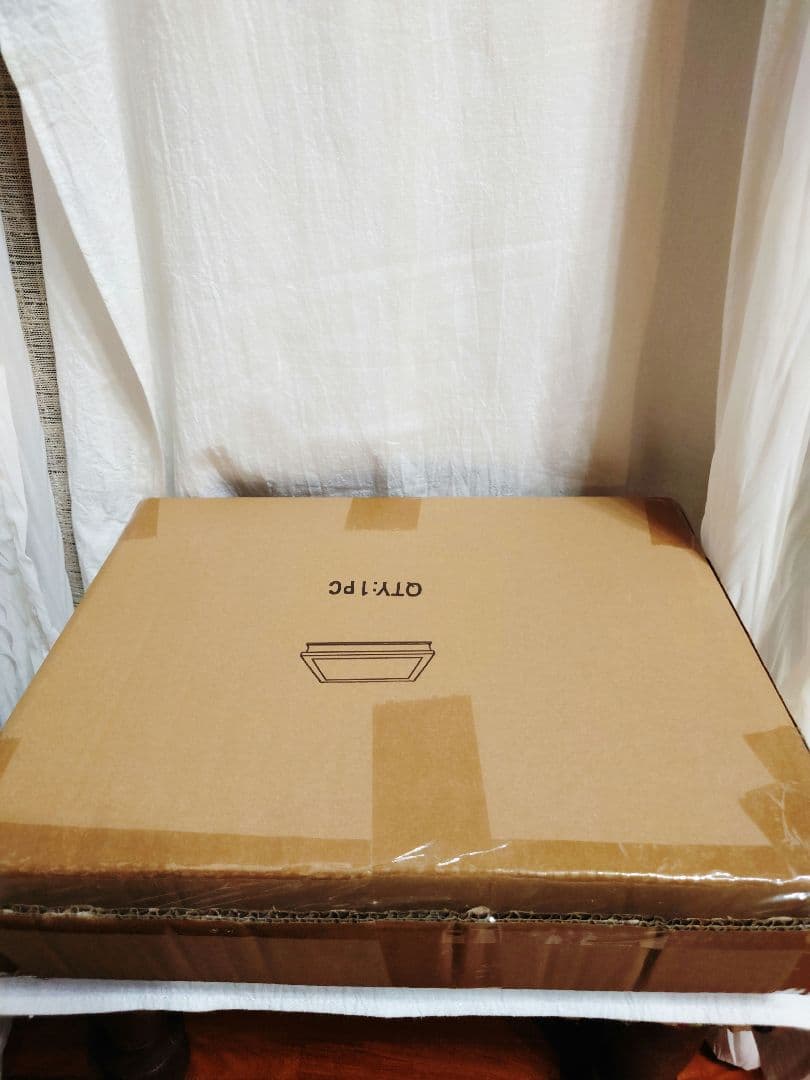 新品 サリュ ガラスコレクションケース シャビー ディスプレイケース