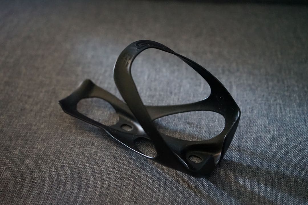 ブラック ボトルケージ 軽量デザイン　enve