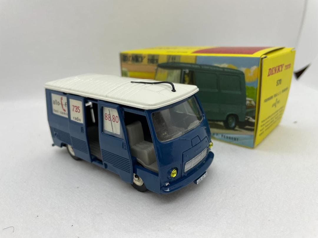 ディンキー 1/43 プジョー FOURGON TOLE J7 No.570