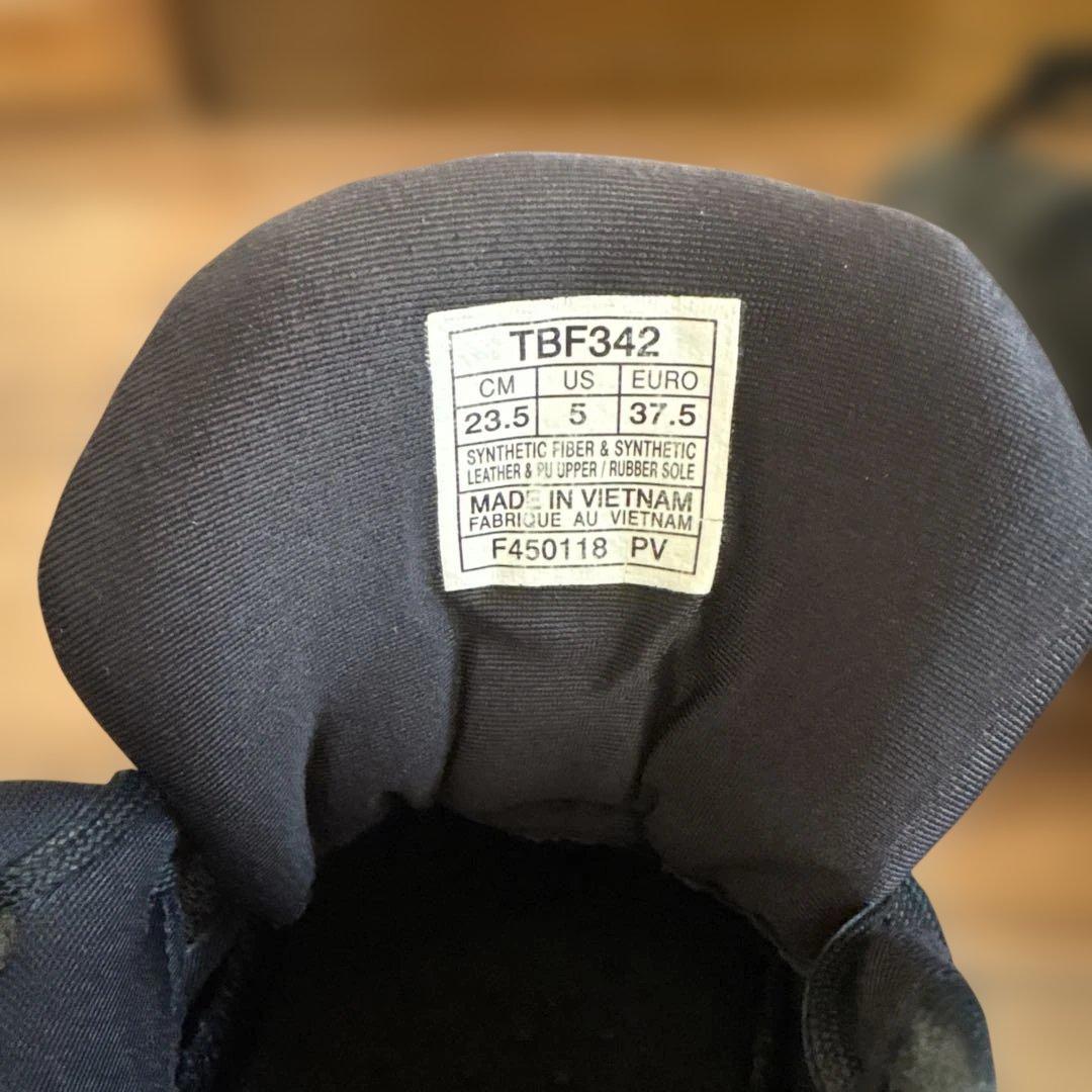 ASICS バスケットボールシューズ、ゲルバースト 22 23.5㎝