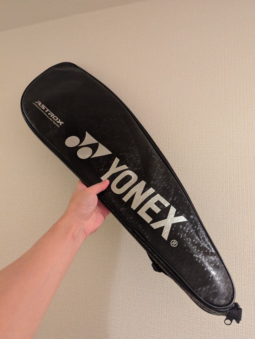 Yonex Astrox 100zz バドミントンラケット 4UG5